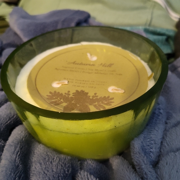 NEW!! Sugar Citrus Candle 19.4oz - Picture 4 of 5